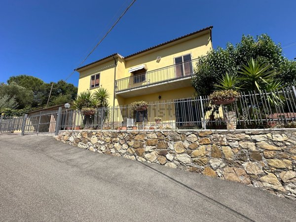 appartamento in vendita a Magliano in Toscana in zona Pereta