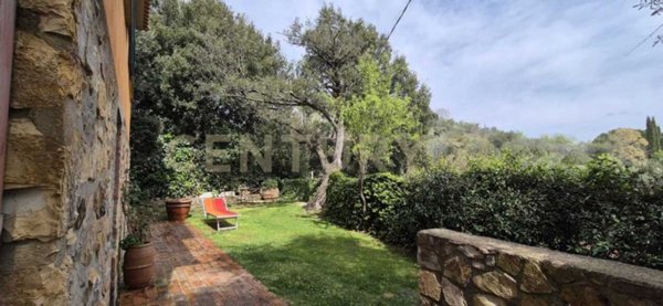 appartamento in vendita a Magliano in Toscana in zona Pereta