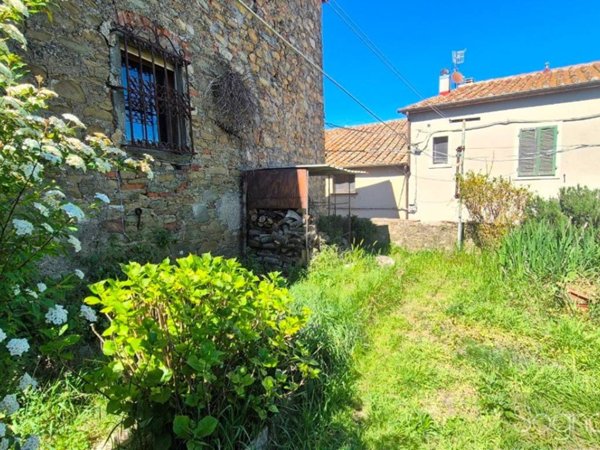 casa indipendente in vendita a Magliano in Toscana in zona Montiano