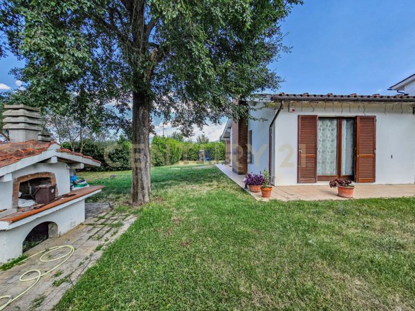 casa indipendente in vendita a Magliano in Toscana