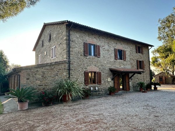 casa indipendente in vendita a Magliano in Toscana in zona Montiano