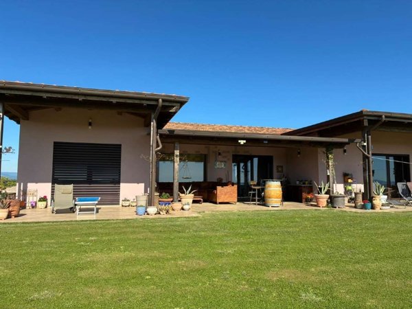 casa indipendente in vendita a Magliano in Toscana