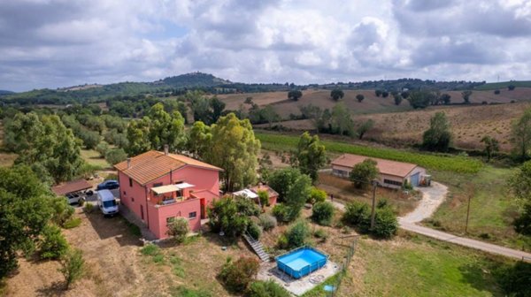 casa indipendente in vendita a Magliano in Toscana in zona Montiano