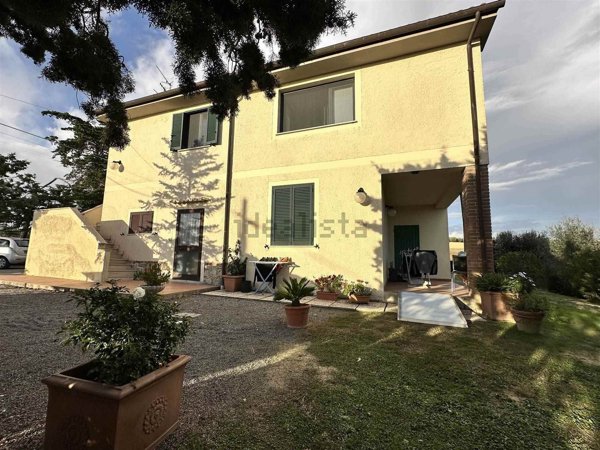 appartamento in vendita a Magliano in Toscana