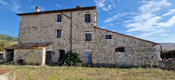 casa indipendente in vendita a Manciano in zona Saturnia