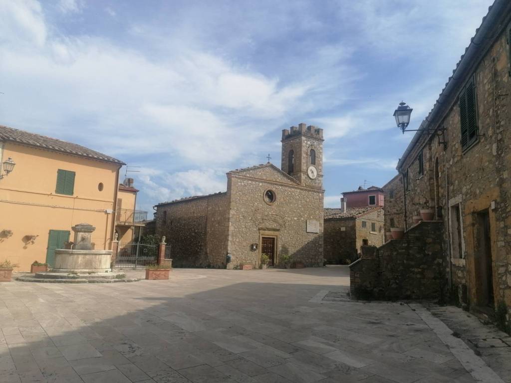 casa indipendente in vendita a Manciano in zona Saturnia