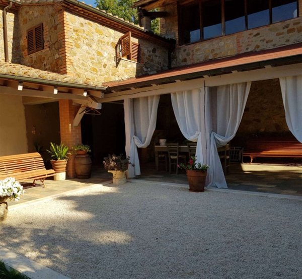 casa indipendente in vendita a Manciano in zona Poggio Murella