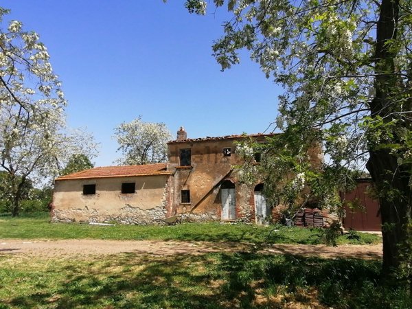 casa indipendente in vendita a Manciano in zona Saturnia