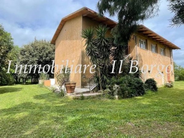 casa indipendente in vendita a Manciano in zona Saturnia