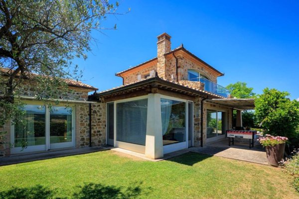 casa indipendente in vendita a Manciano in zona Poggio Murella