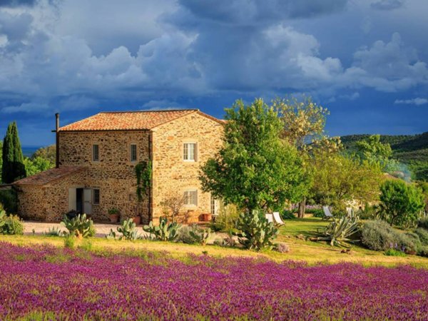 casale in vendita a Manciano in zona Saturnia