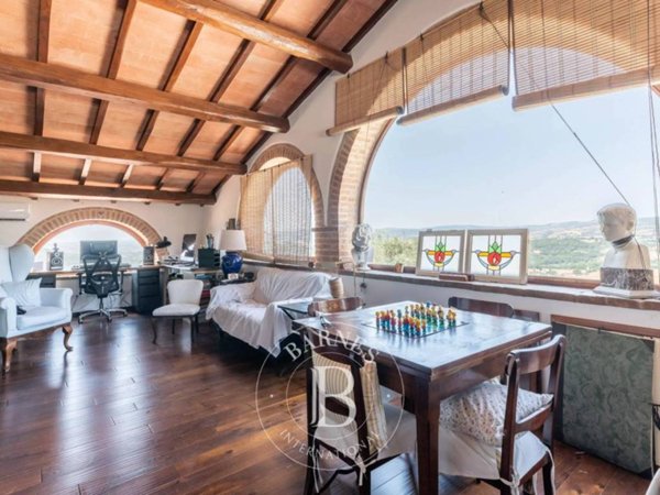 casa indipendente in vendita a Manciano in zona Saturnia