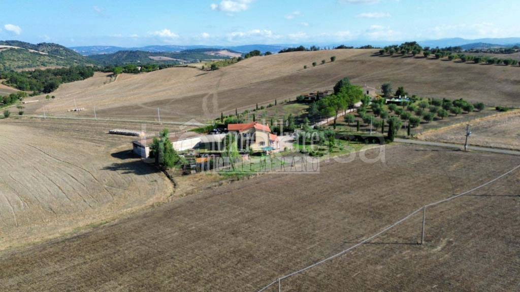 casa indipendente in vendita a Manciano in zona Saturnia