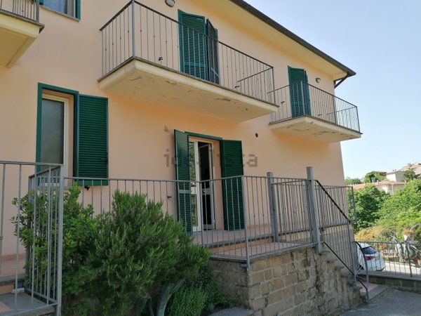 appartamento in vendita a Manciano in zona Saturnia
