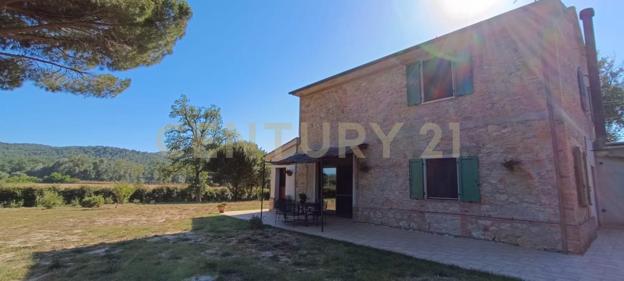 casa indipendente in vendita a Manciano in zona Marsiliana