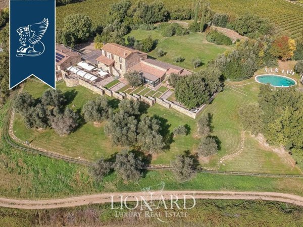 negozio in vendita a Manciano