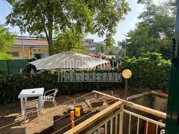 appartamento in vendita a Manciano in zona Saturnia