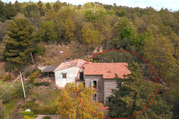 casa indipendente in vendita a Manciano in zona Saturnia