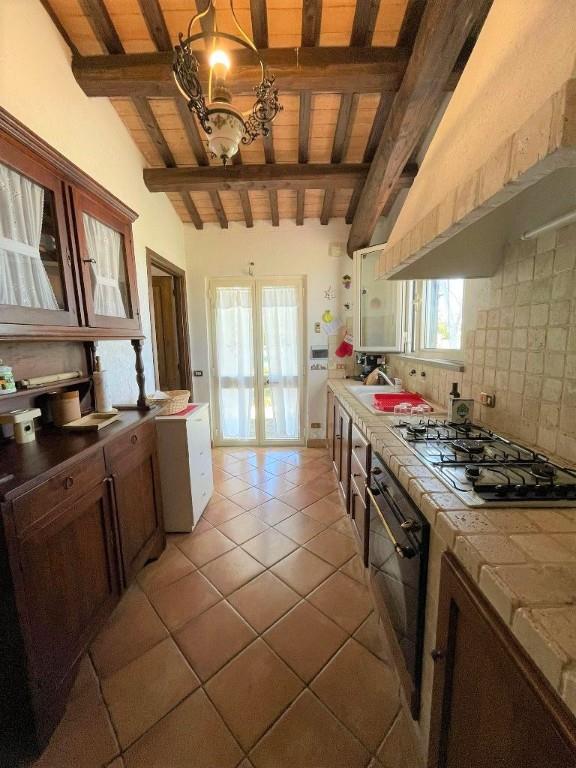 casa indipendente in vendita a Manciano in zona Saturnia