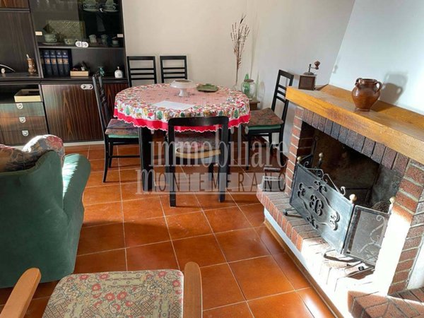 appartamento in vendita a Manciano in zona Saturnia