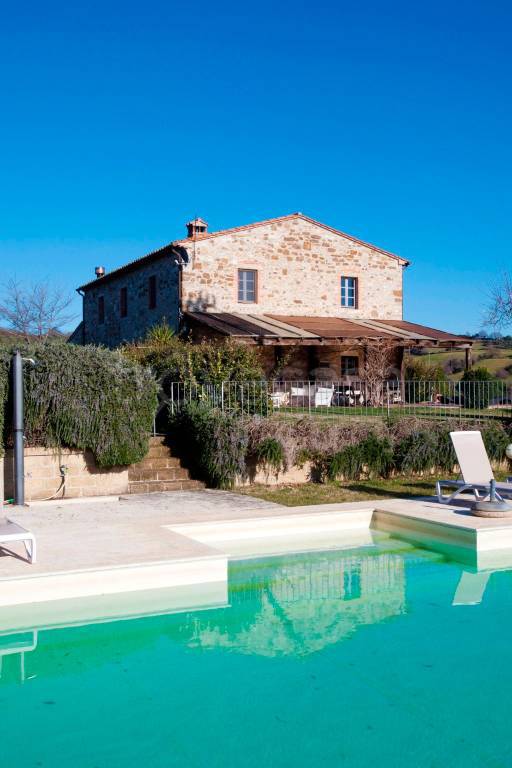casa indipendente in vendita a Manciano in zona Saturnia