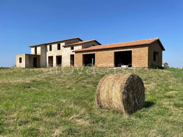 casa indipendente in vendita a Manciano