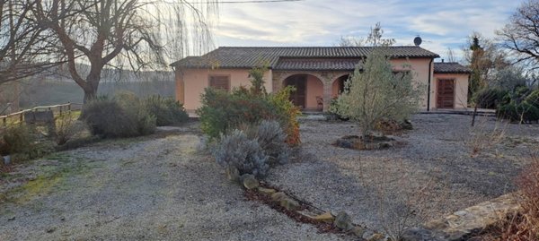 appartamento in vendita a Manciano in zona Saturnia