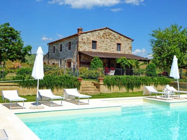 casa indipendente in vendita a Manciano in zona Saturnia