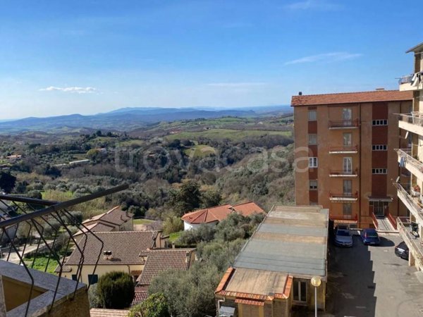 appartamento in vendita a Manciano in zona Saturnia