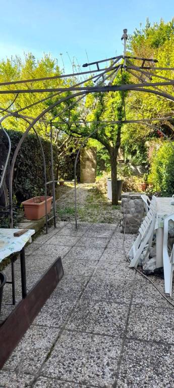 casa indipendente in vendita a Manciano in zona Saturnia