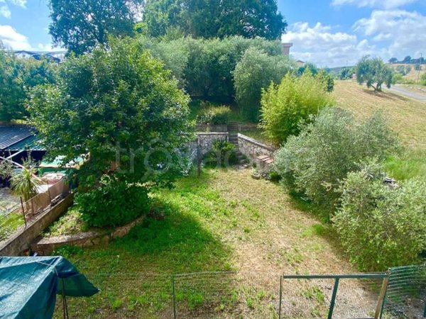 appartamento in vendita a Manciano in zona Saturnia