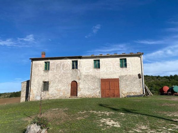 casa indipendente in vendita a Manciano in zona Saturnia