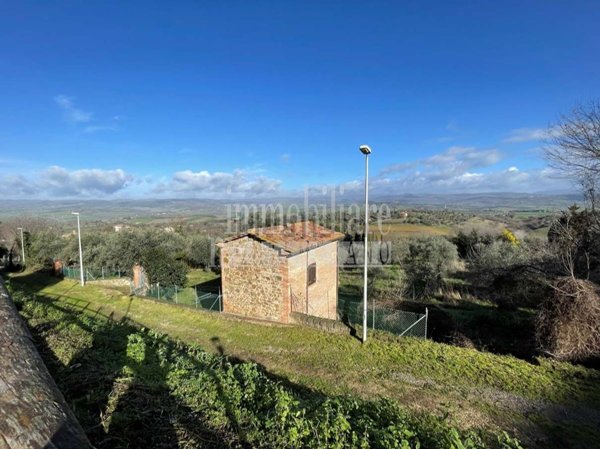 appartamento in vendita a Manciano in zona Montemerano