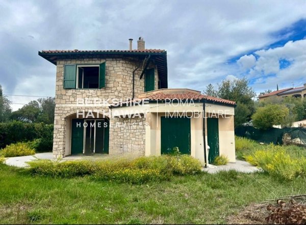 casa indipendente in vendita a Manciano in zona Saturnia