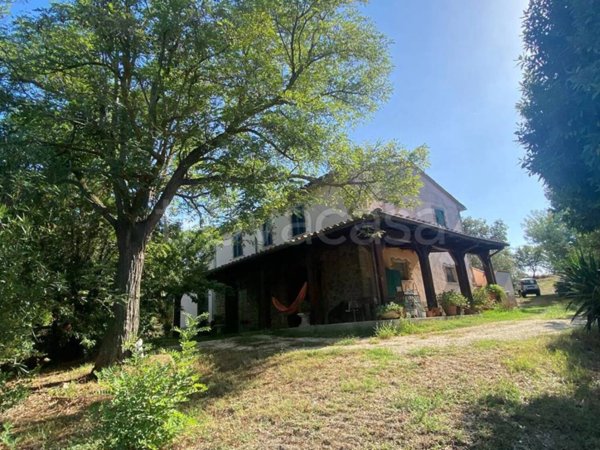 casa indipendente in vendita a Manciano in zona Saturnia