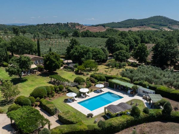 casa indipendente in vendita a Manciano