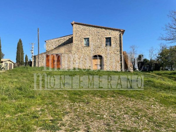 casa indipendente in vendita a Manciano