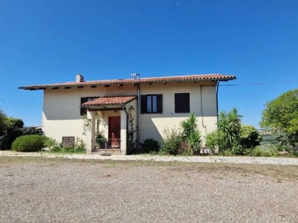 appartamento in vendita a Manciano in zona Saturnia