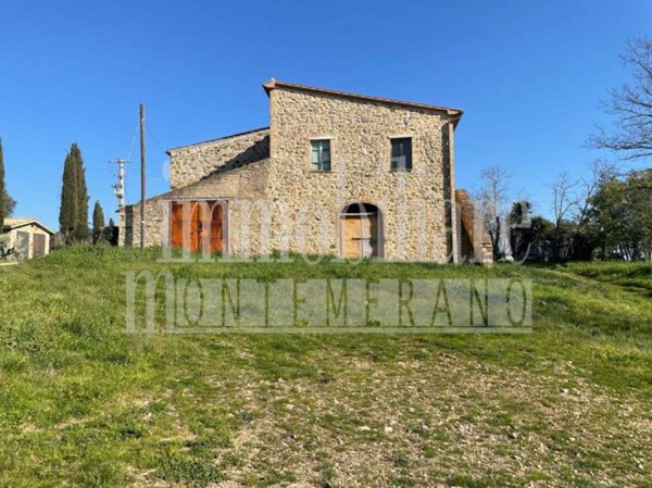 casa indipendente in vendita a Manciano
