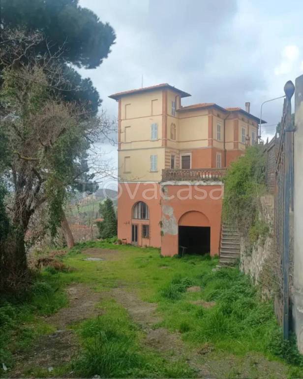casa indipendente in vendita a Manciano