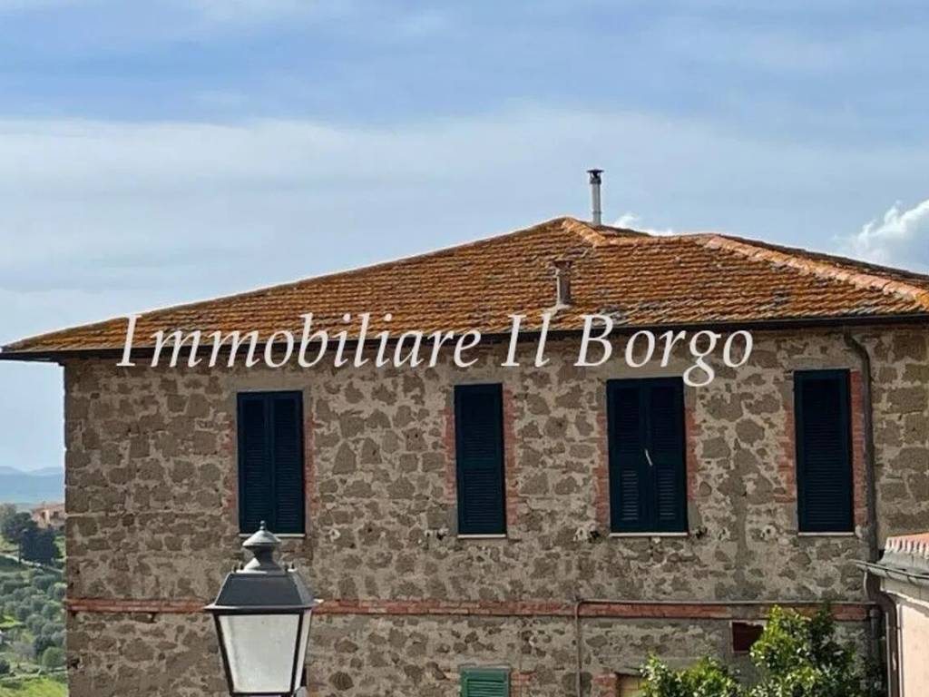 appartamento in vendita a Manciano in zona Montemerano