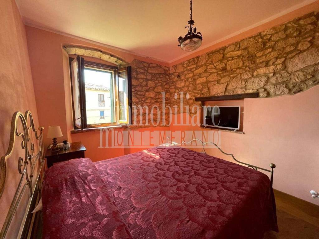 appartamento in vendita a Manciano in zona Saturnia