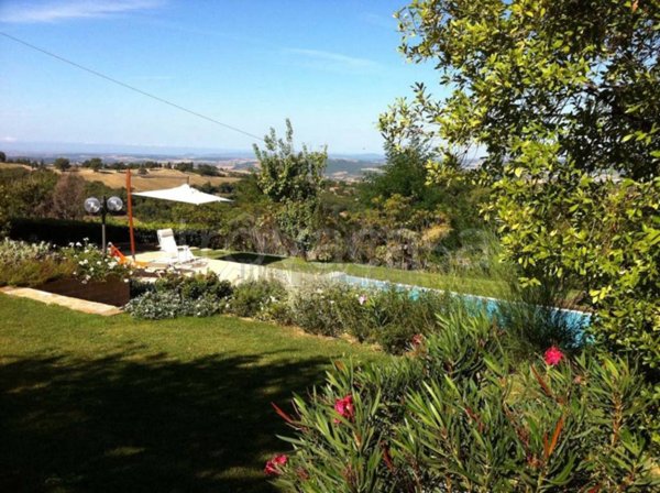 casa indipendente in vendita a Manciano in zona Montemerano