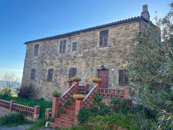 appartamento in vendita a Manciano in zona Poggio Murella