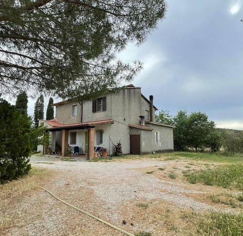 casa indipendente in vendita a Manciano