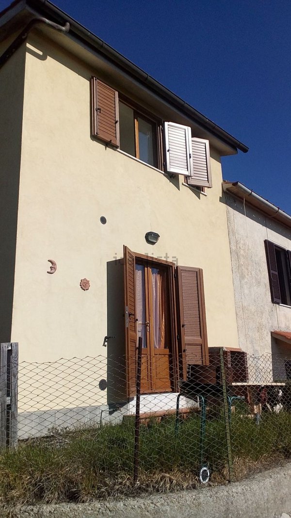 casa indipendente in vendita a Manciano in zona San Martino sul Fiora
