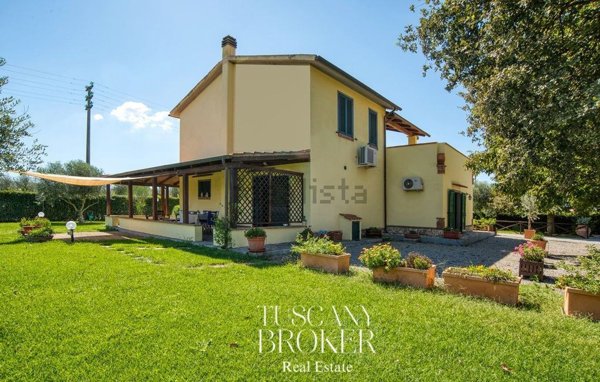casa indipendente in vendita a Manciano in zona Marsiliana