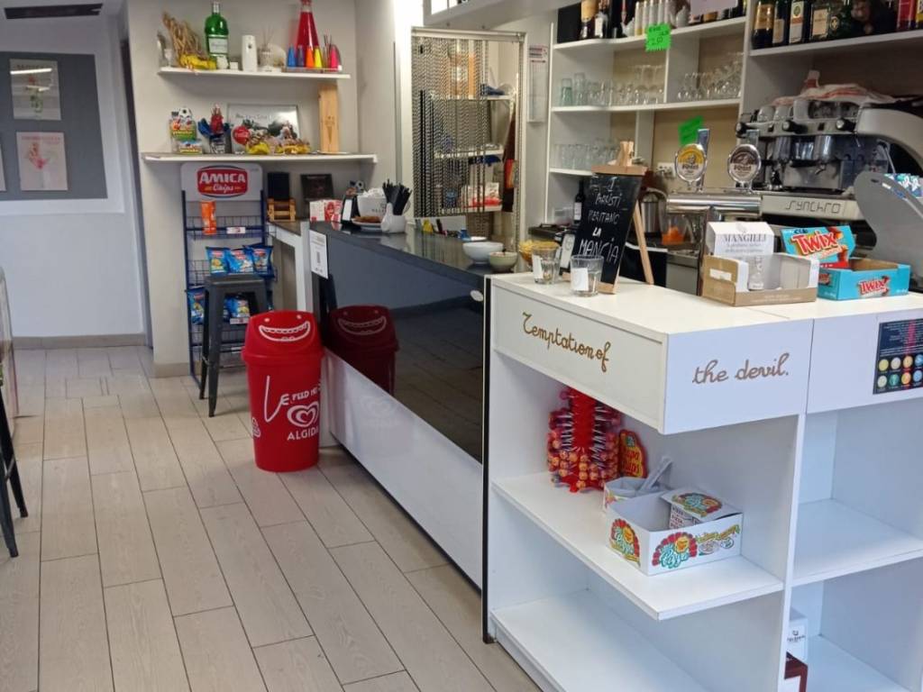 negozio in vendita a Manciano
