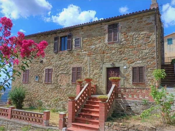 appartamento in vendita a Manciano in zona Poggio Murella