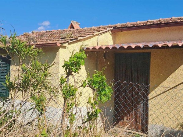 casa indipendente in vendita a Manciano in zona Poggio Murella